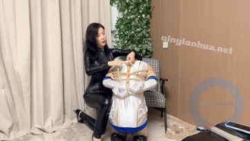 【云雀工作室】柳洋调教男M-7天的调教之第1天-丝袜套头、捆绑、坐脸、胶带