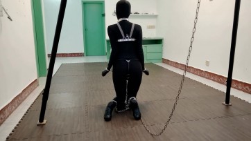 【浅浅原创】小脚极限掰弯缠绕胶带，站不起来，可爱极了。