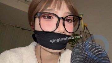 【AKUN】胶布封嘴的小姐姐2