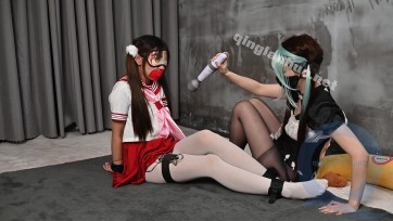 【绳欲club】新模特小月首次出镜 红色水手服 丝袜塞嘴 超多口水打湿胶带 双人游戏 防毒面具放置ZX