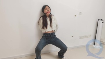 【束人映像】【双人灌肠游戏+失禁惩罚挑战】（上部）
