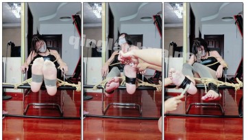 【妤妤cdsm】纯享版30分钟TK虐足小男娘丝袜+漆皮踩脚袜裸足特写！牙签+筷子刑具+鞭子+细木棍+拍子+钢丝球+牙刷超高强度折磨！使劲叫吧，就算叫破喉咙也不会有人来救你的！