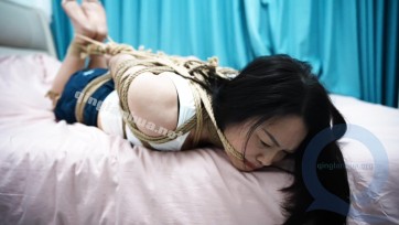 【忧郁的笨鸟】可怜的小姐姐被大量麻绳捆绑挣扎